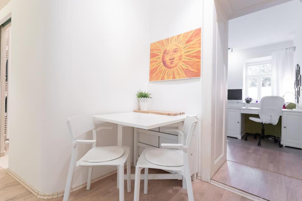 Danube Art Apartments Вена Экстерьер фото